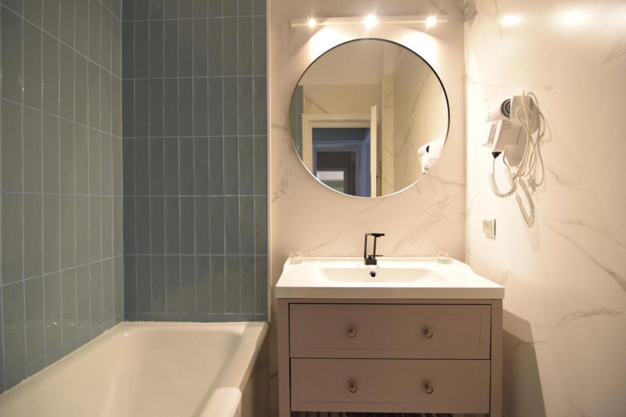 Beautiful Apartment In Old City Букурещ Екстериор снимка
