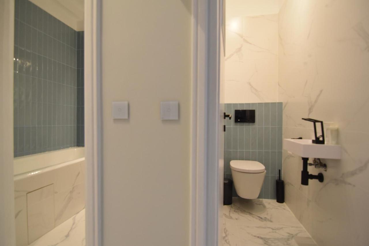 Beautiful Apartment In Old City Букурещ Екстериор снимка