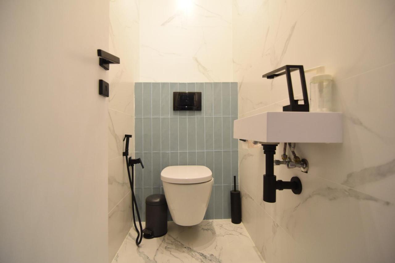 Beautiful Apartment In Old City Букурещ Екстериор снимка