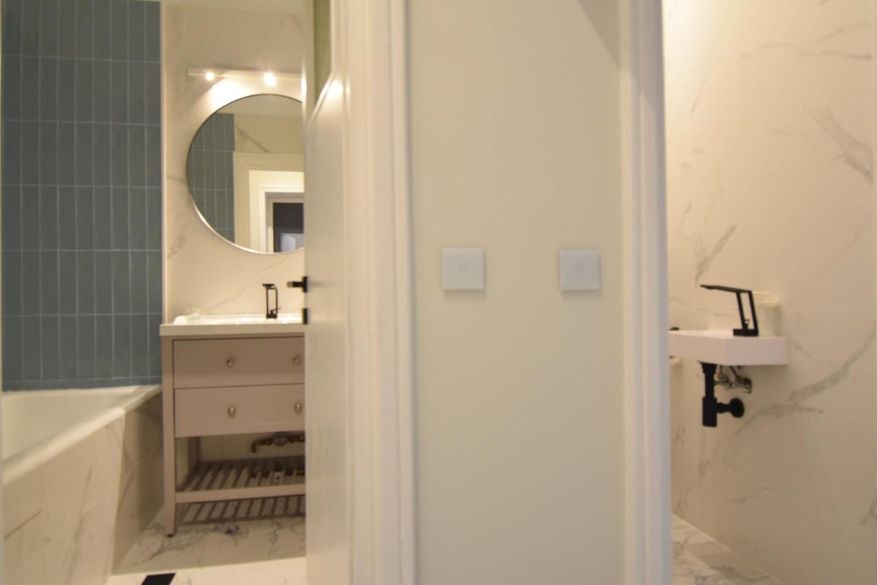 Beautiful Apartment In Old City Букурещ Екстериор снимка